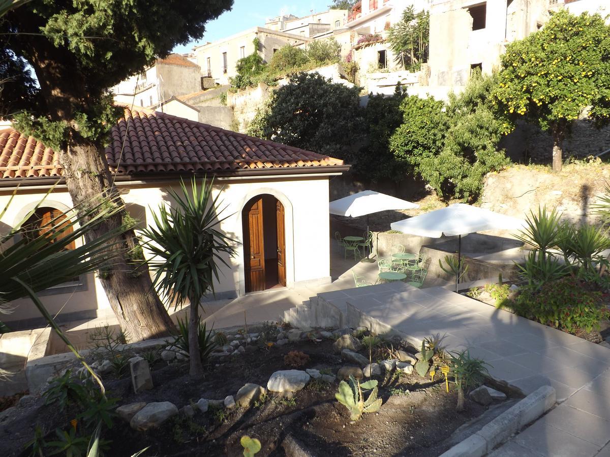 Albergo Diffuso Borgo Gallodoro Luaran gambar