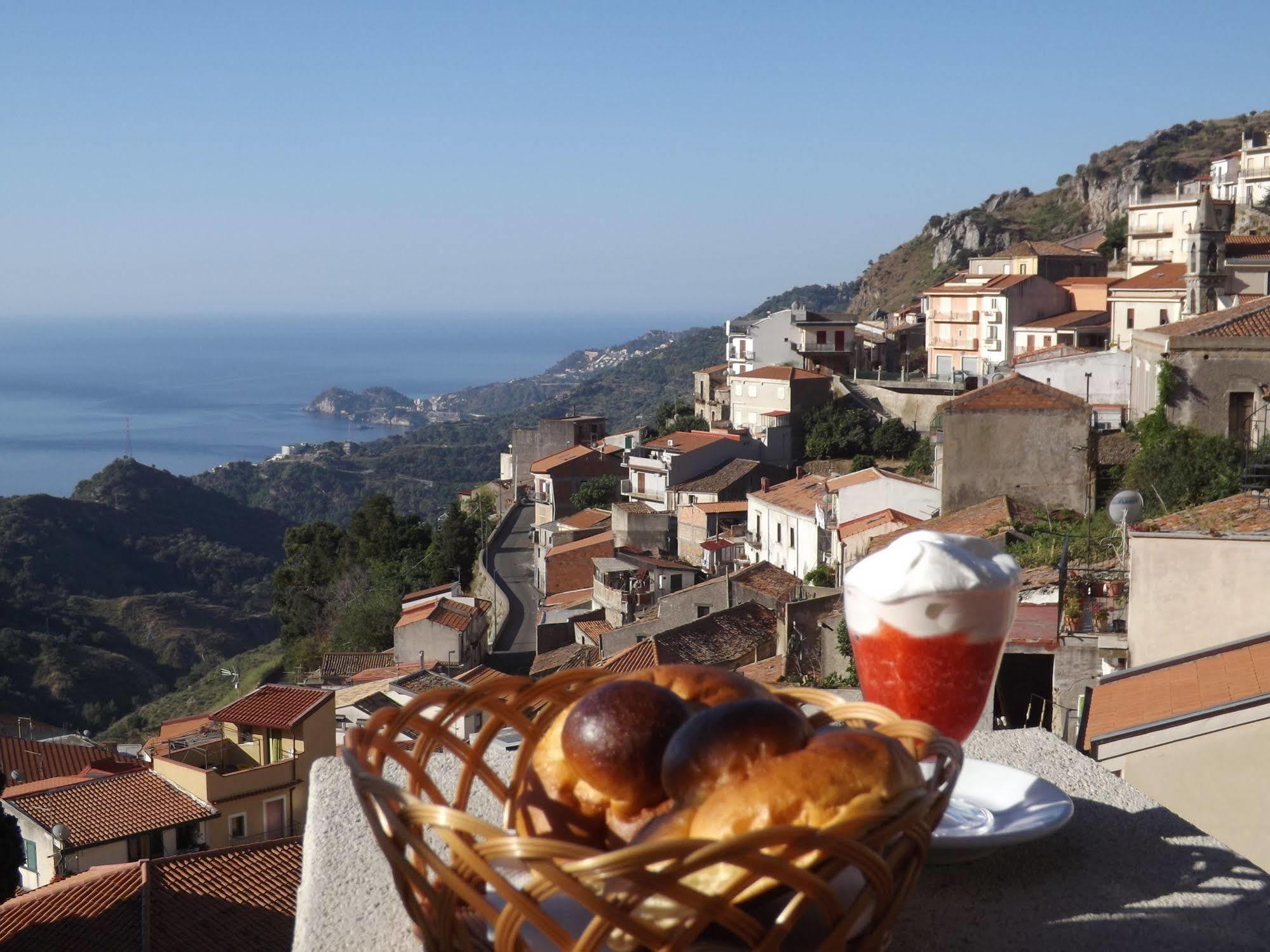 Albergo Diffuso Borgo Gallodoro Luaran gambar